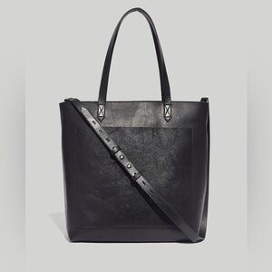 Madewell The Zip-Top Medium Transport Tote in True Black